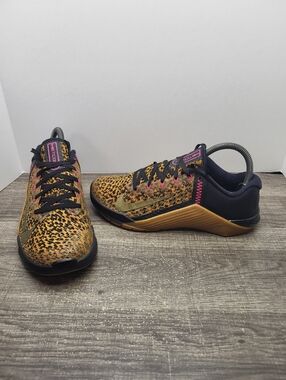 Nike Metcon 6 Leopard Print Training Shoes Women’s Size 8 AT3160-096